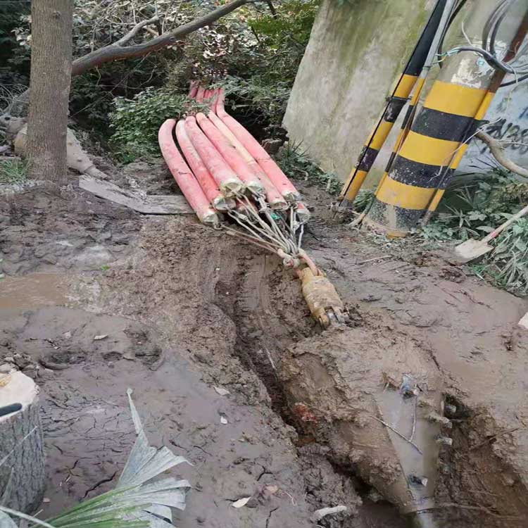 江川拖拉管